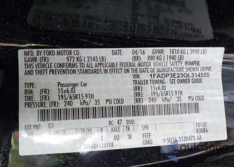 2016 Ford Focus S z USA, uszkodzony, nr VIN 1FADP3E23GL314555